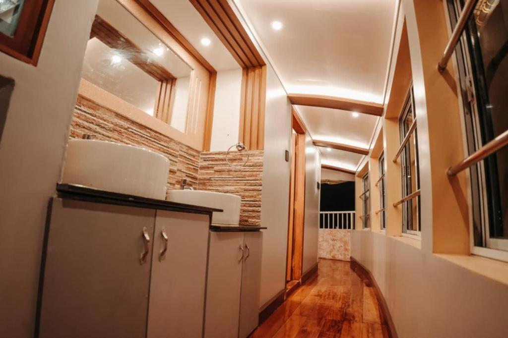 Venice Premium Houseboats Alleppey Alappuzha Exterior foto