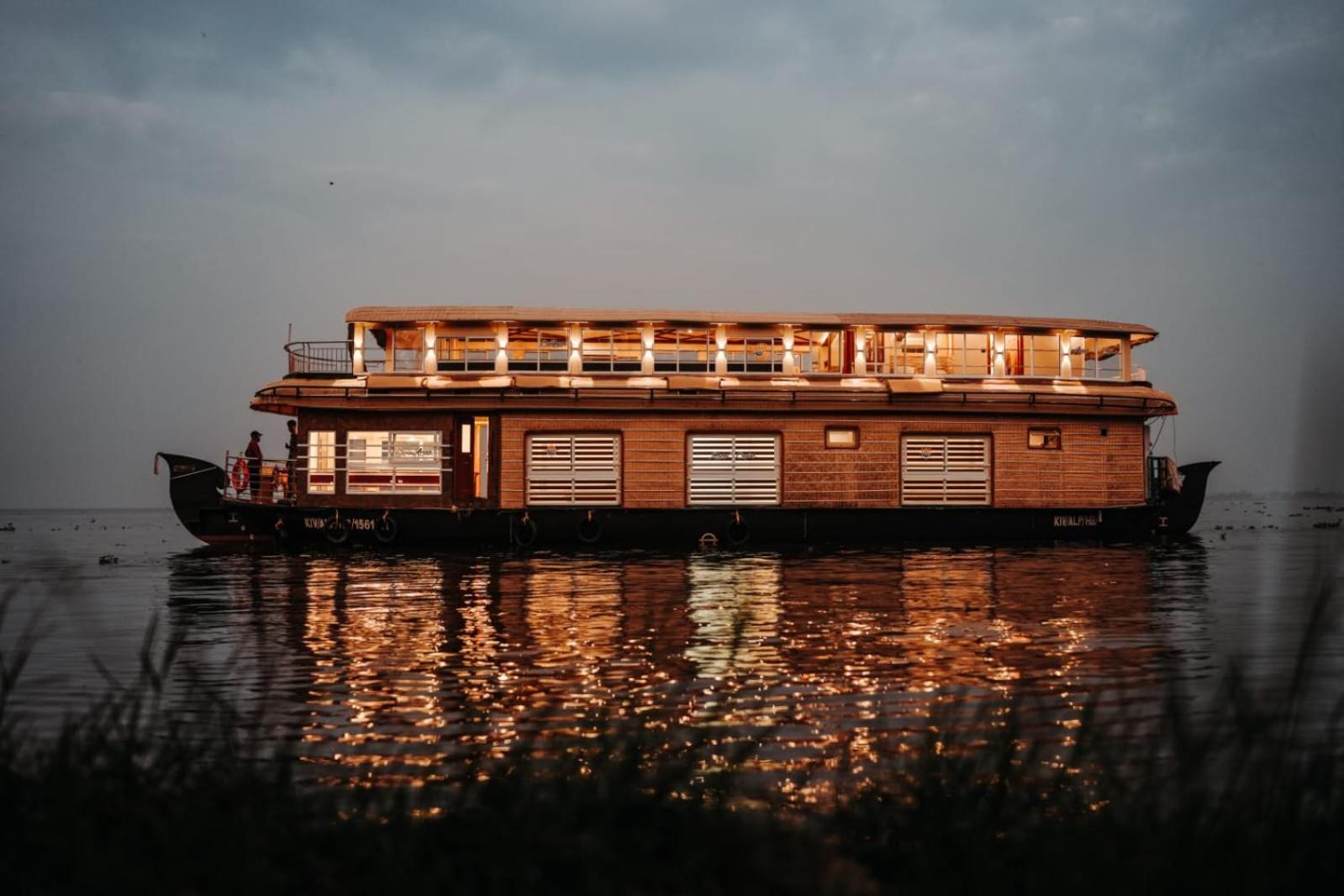 Venice Premium Houseboats Alleppey Alappuzha Exterior foto